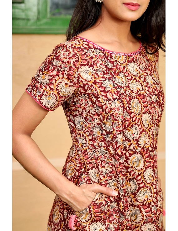 BROWN KALAMKARI COTTON DRESS WITH SHORTSLEEVES: LD485D-LD485D-L