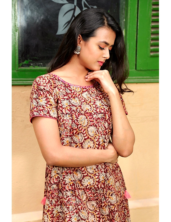 BROWN KALAMKARI COTTON DRESS WITH SHORTSLEEVES: LD485D-XL-1