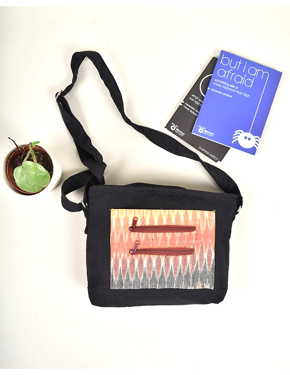 Multi Pocket Canvas Purse With Ikat Fabric : SBC02A-SBC02