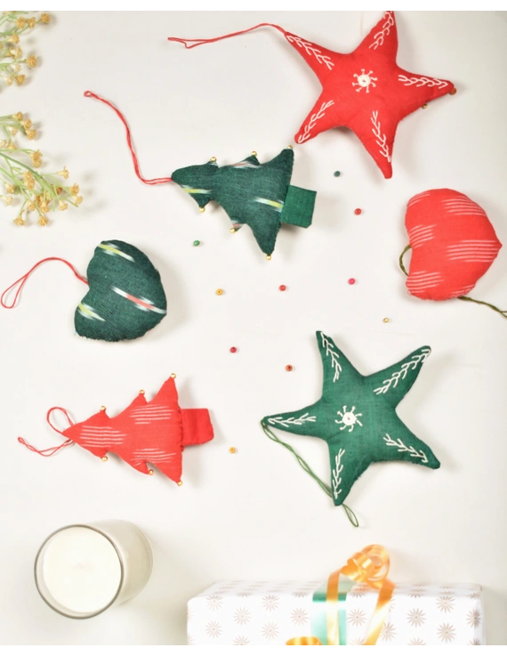 Christmas decorations set - stars, hearts, christmas trees - set of six assorted fabric toys - HWD06E-6