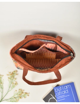 QUILTED RUST AND MAROON IKAT PURSE BAG WITH POCKETS: TBD04C-2-sm