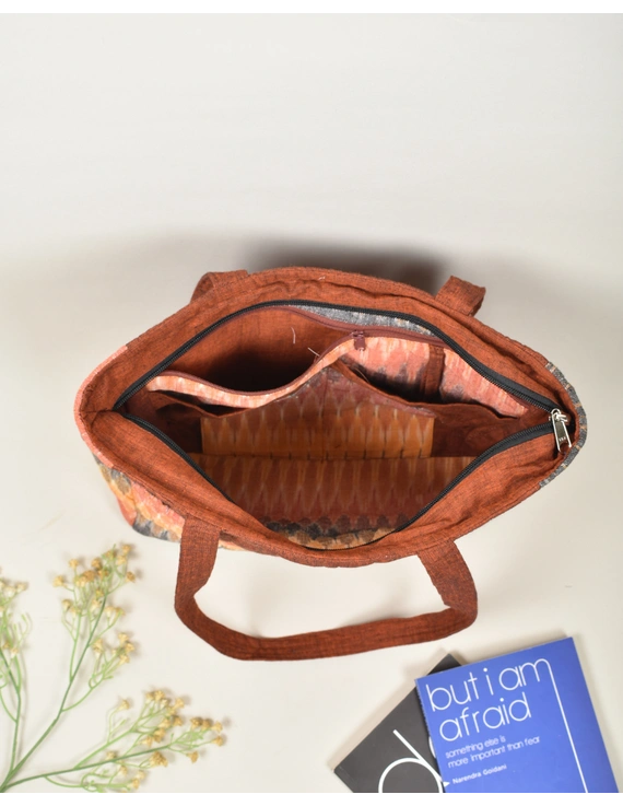QUILTED RUST AND MAROON IKAT PURSE BAG WITH POCKETS: TBD04C-2