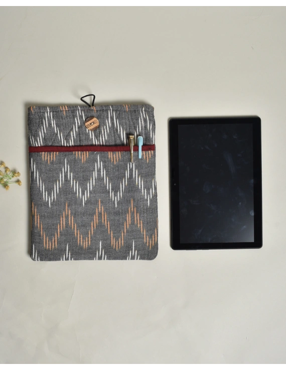 Quilted Ipad Sleeve in Grey Ikat Cotton - LBT04A-3