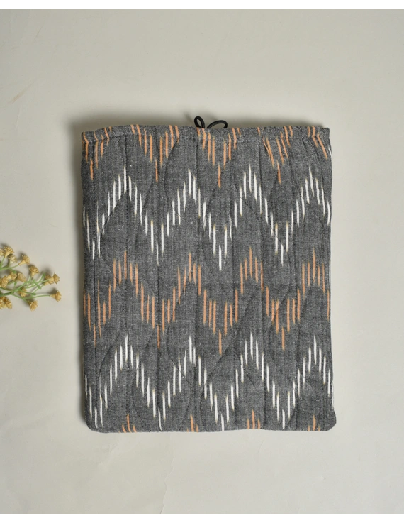 Quilted Ipad Sleeve in Grey Ikat Cotton - LBT04AD-2