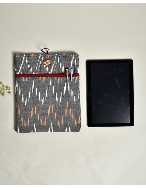 Quilted Ipad Sleeve in Grey Ikat Cotton - LBT04AD-3