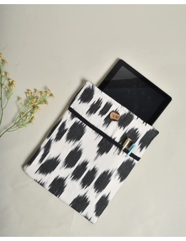 Ipad sleeve in black and white ikat cotton:  LBT04BD-LBT04BD-sm