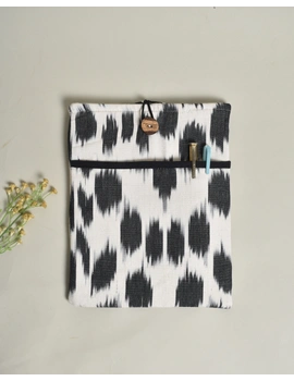 Ipad sleeve in black and white ikat cotton:  LBT04BD-1-sm