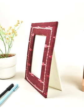 Handmade paper photo frame with maroon ikat (4&quot; x 6&quot;) : STF03AD-STF03AD-sm