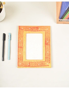 Handmade paper photo frame with yellow block print (4&quot; x 6&quot;) : STF03C-1-sm