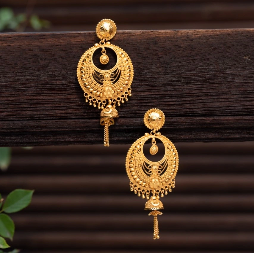 kanbala design in gold