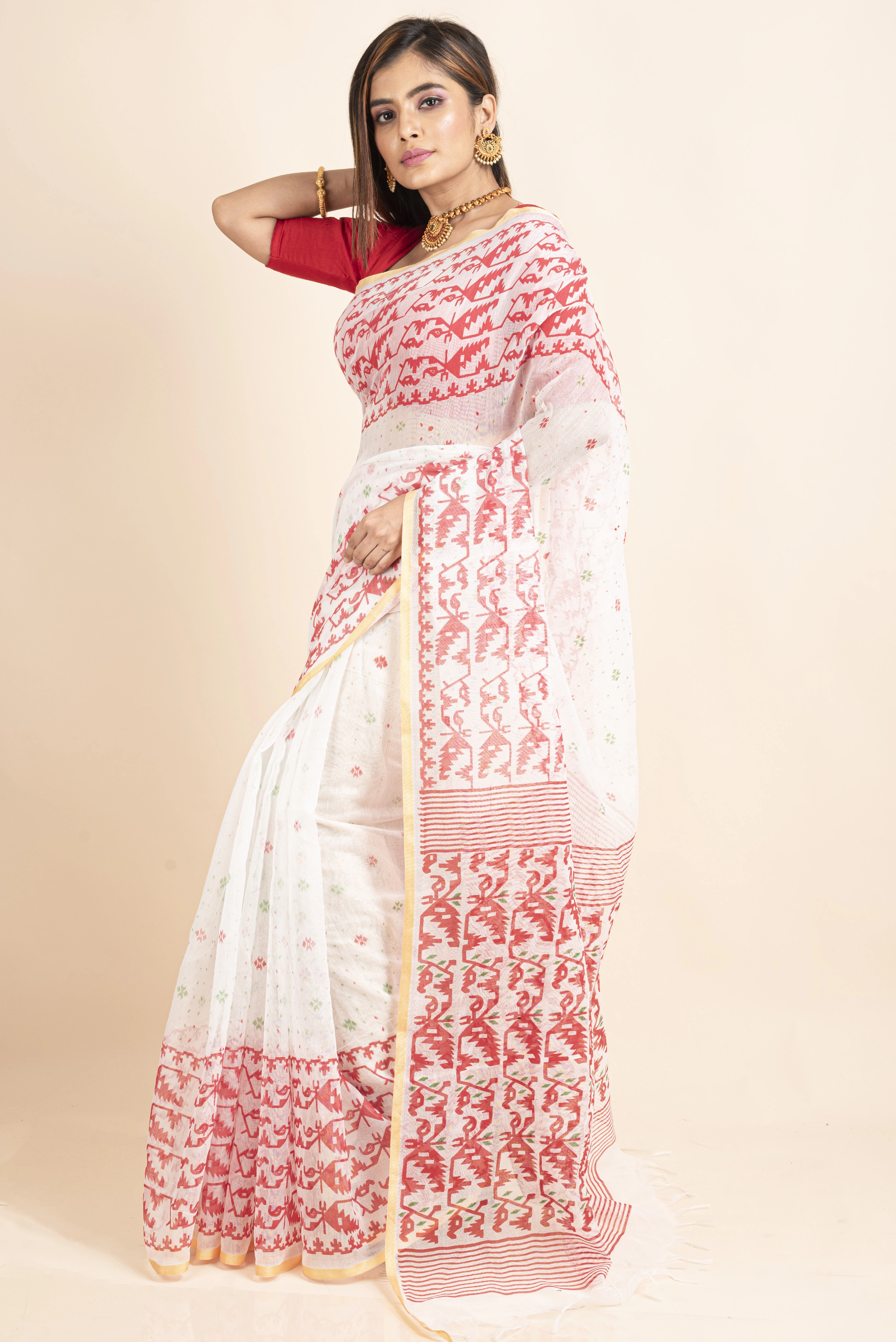 White Red Jamdani Printed Golden Border Saree-4