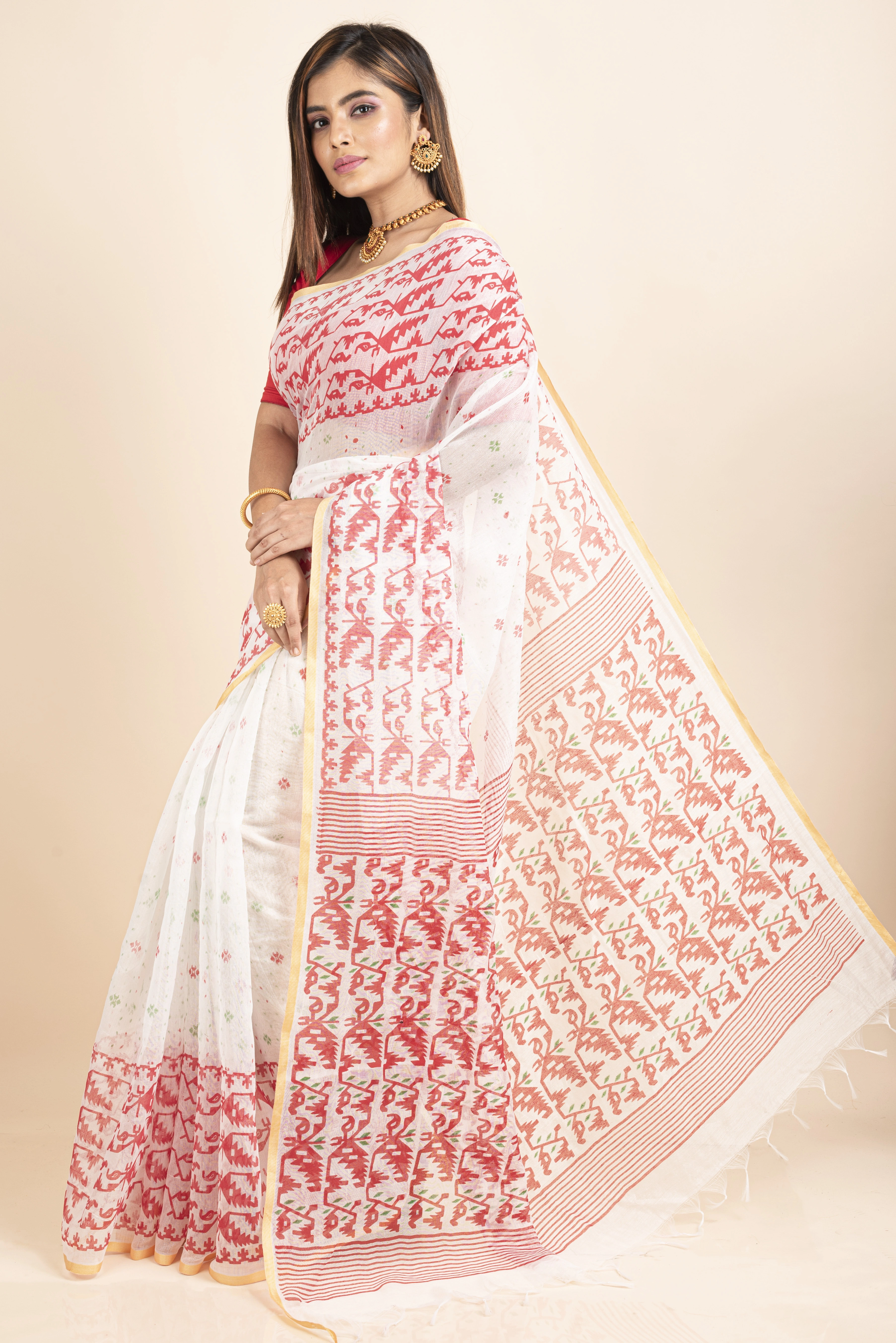 White Red Jamdani Printed Golden Border Saree-3