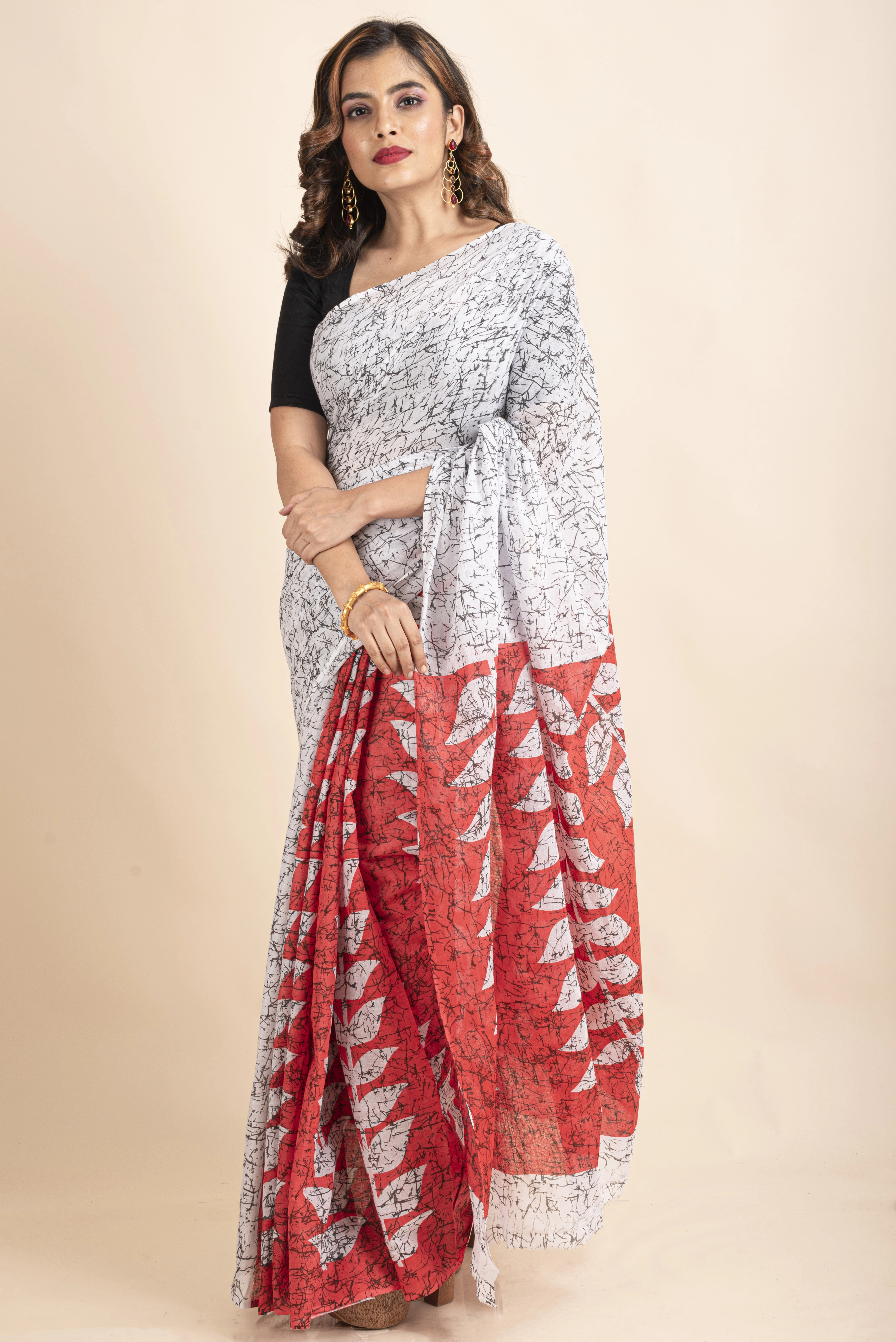 White Red Patlipallu Leaf Printed Mulmul Cotton Saree-LAAPCS032