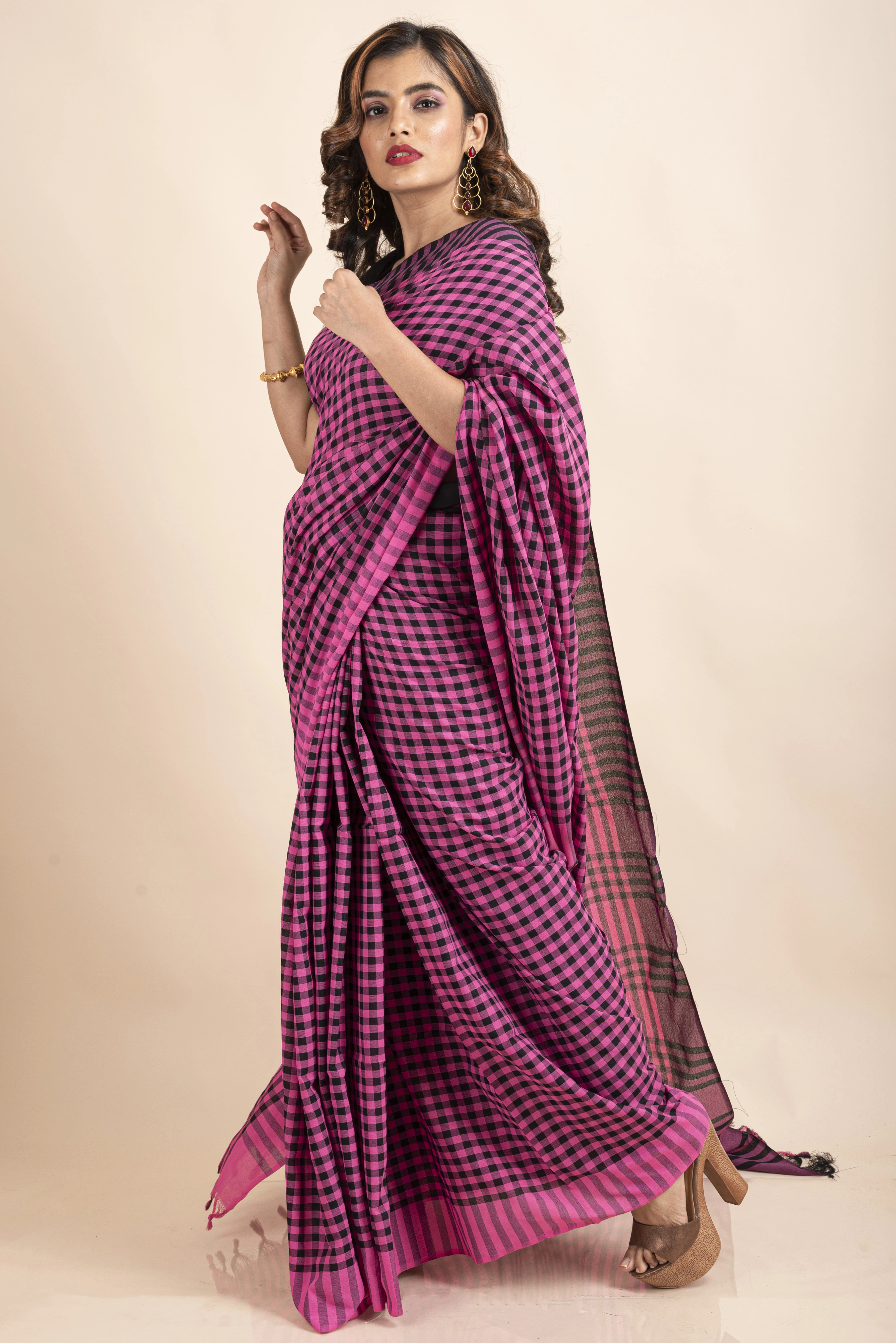 Pink Black Cotton Checkered Gamcha Saree-Pink-Cotton-Free-Female-Adult-4