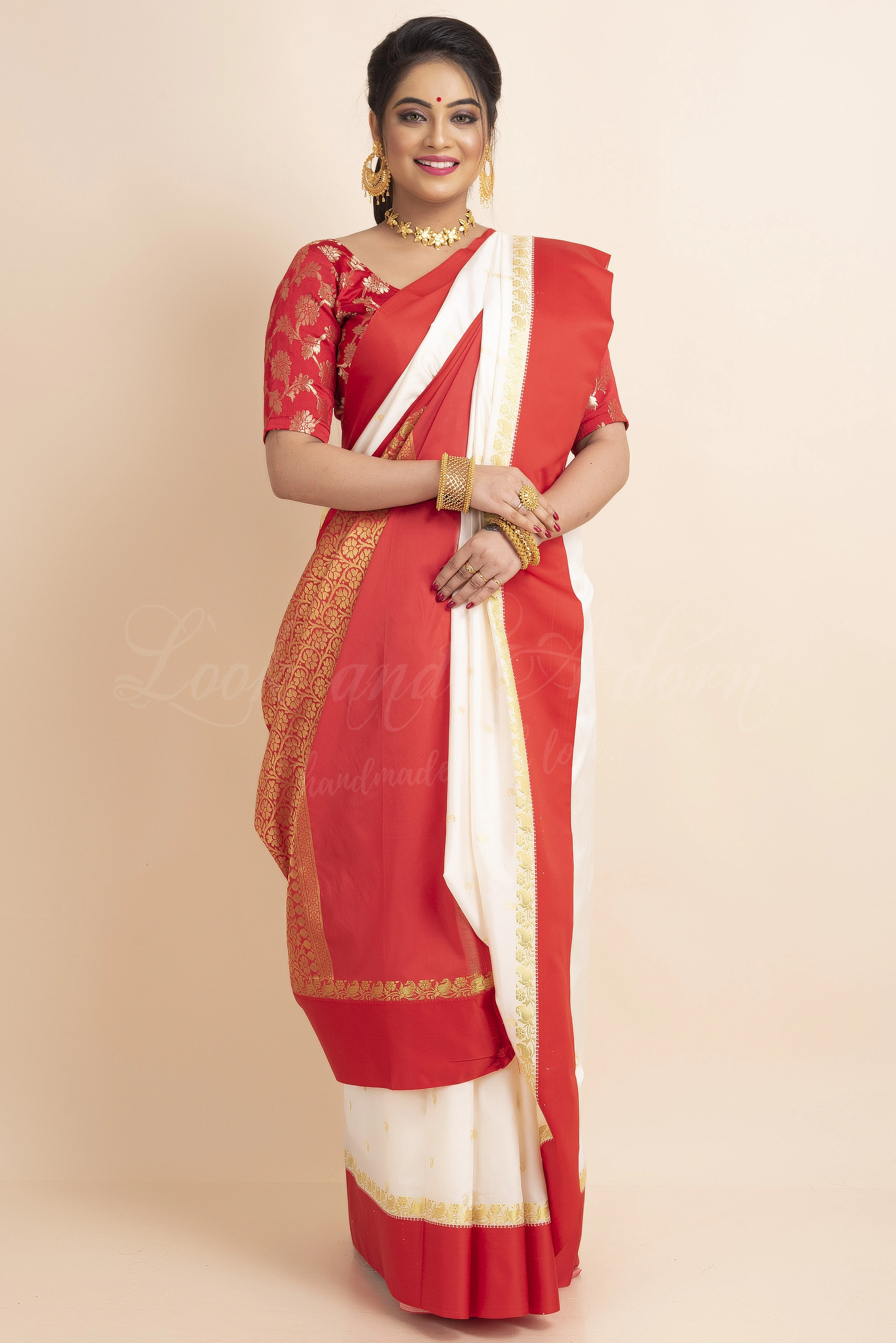 Buy online White And Red Kanjivaram Silk Saree With Blouse from ethnic wear  for Women by Mimosa for ₹2079 at 69% off | 2024 Limeroad.com