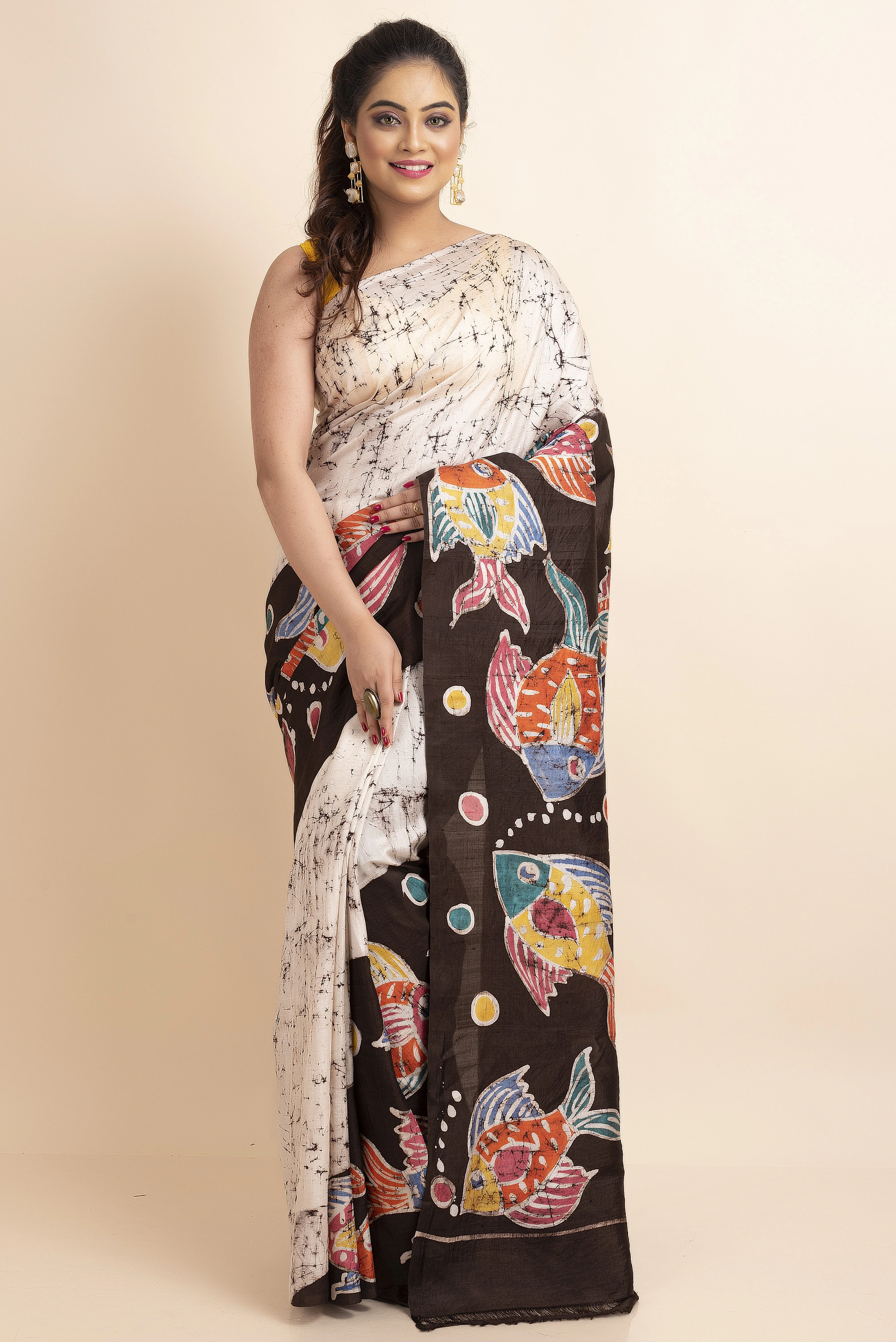 Aggregate more than 81 batik print silk saree best