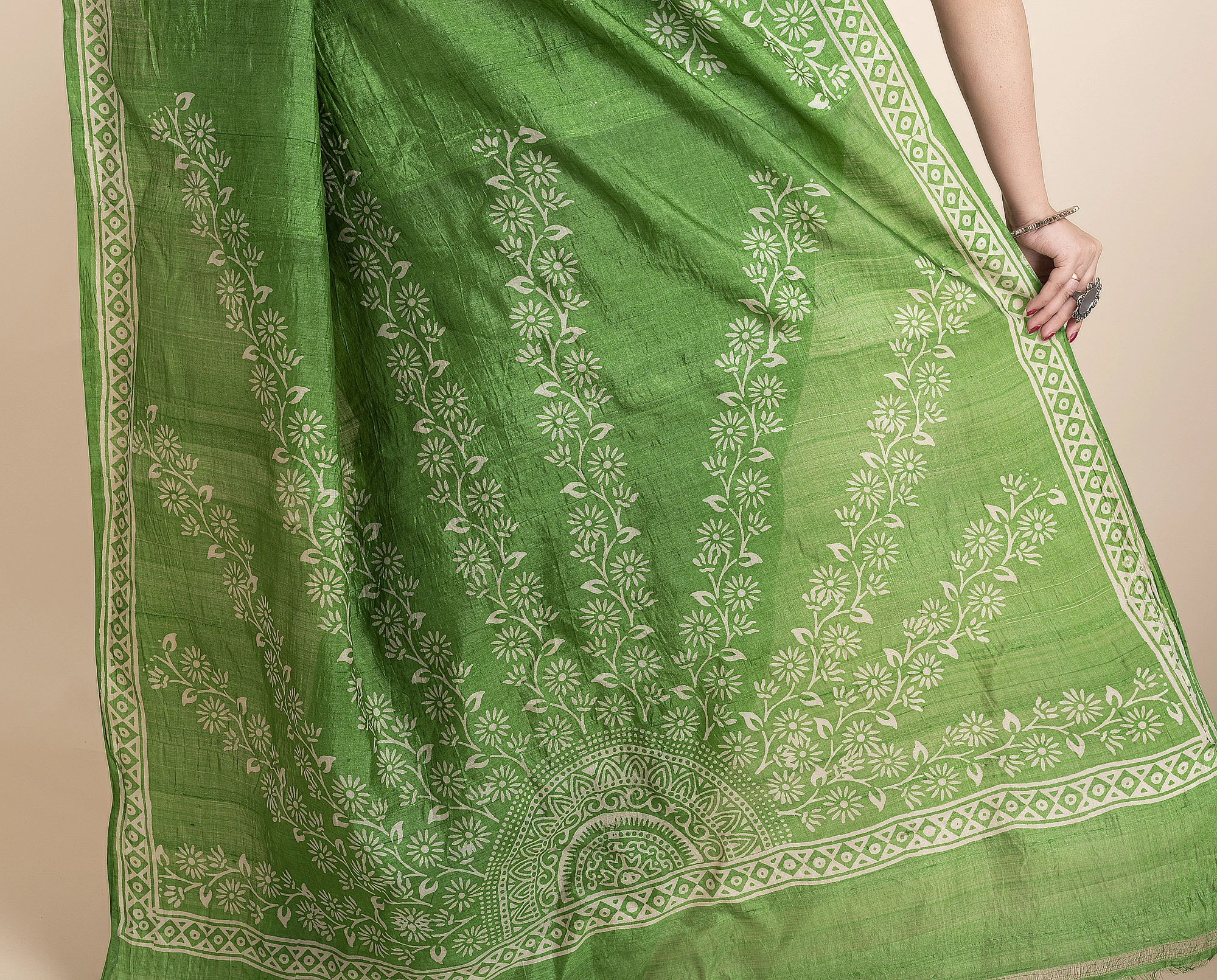 Green Floral Print Murshidabad Tussar Silk Saree with Blouse Piece-Green-Tussar Silk-Free-Female-Adult-4