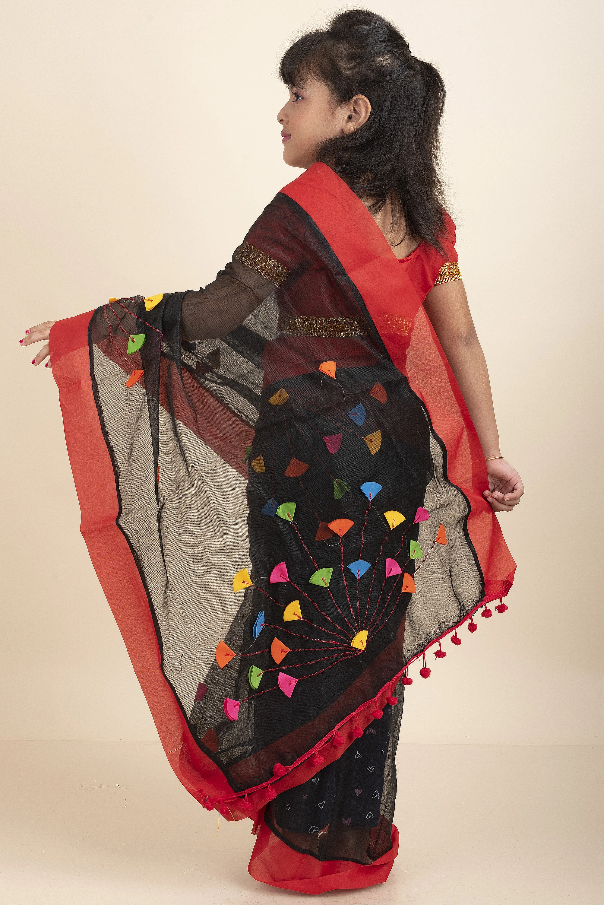 Black Handloom Kids Cotton Saree with Stitched Blouse and Peticoat-Black-Kids-Female-Cotton-2-3 Years-1