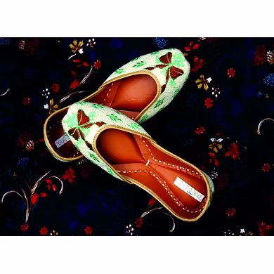 BANG TANGLE JUTTI-DC018