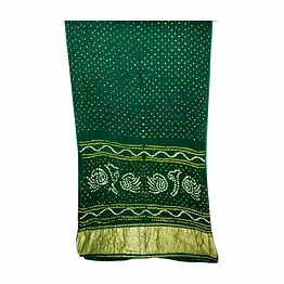 kala sanskruti retail private limitade all over green color art silk bandhani saree