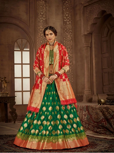 Banarasi Woven Silk Lehanga Set In Green-E817