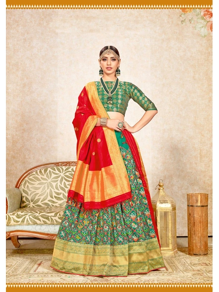 Banarasi Woven Silk Lehanga Set In Green-E834