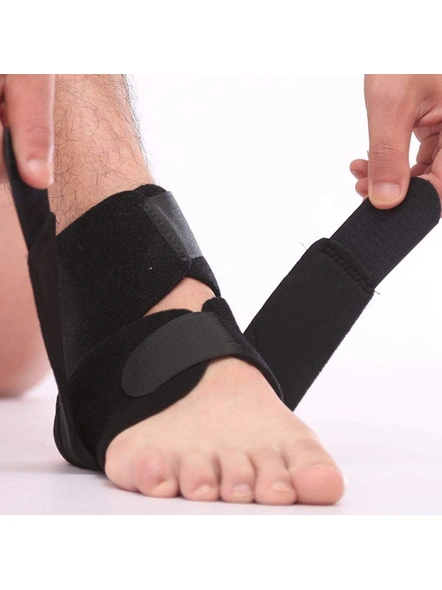 Breathable Neoprene Ankle Support Compression Brace for Injuries, Pain Relief and Recovery (Free Size) G136-2