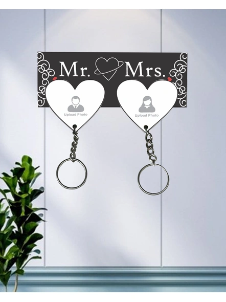 Mr and Mrs Personalized Hanging Hearts keychain Holder-1