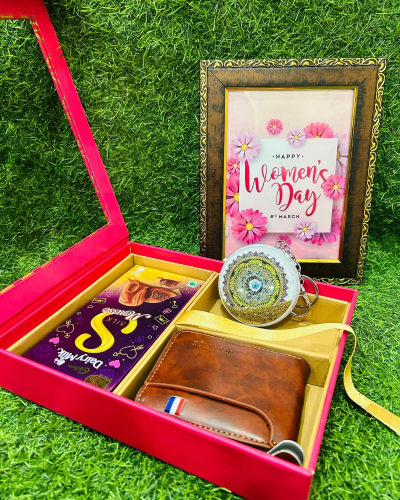 Elegant Hamper for Women's Day | Mother's Day Gift - Perfect Gift for Her-2