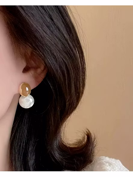 Chocolaty Affair Pearl Stud Earrings - Elegant Fashion Jewelry by Print Magical Gifts