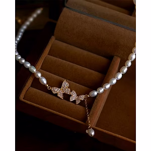 Korean Butterfly Pearl Choker Necklace – Elegant Summer Fashion Accessory for Women & Girls