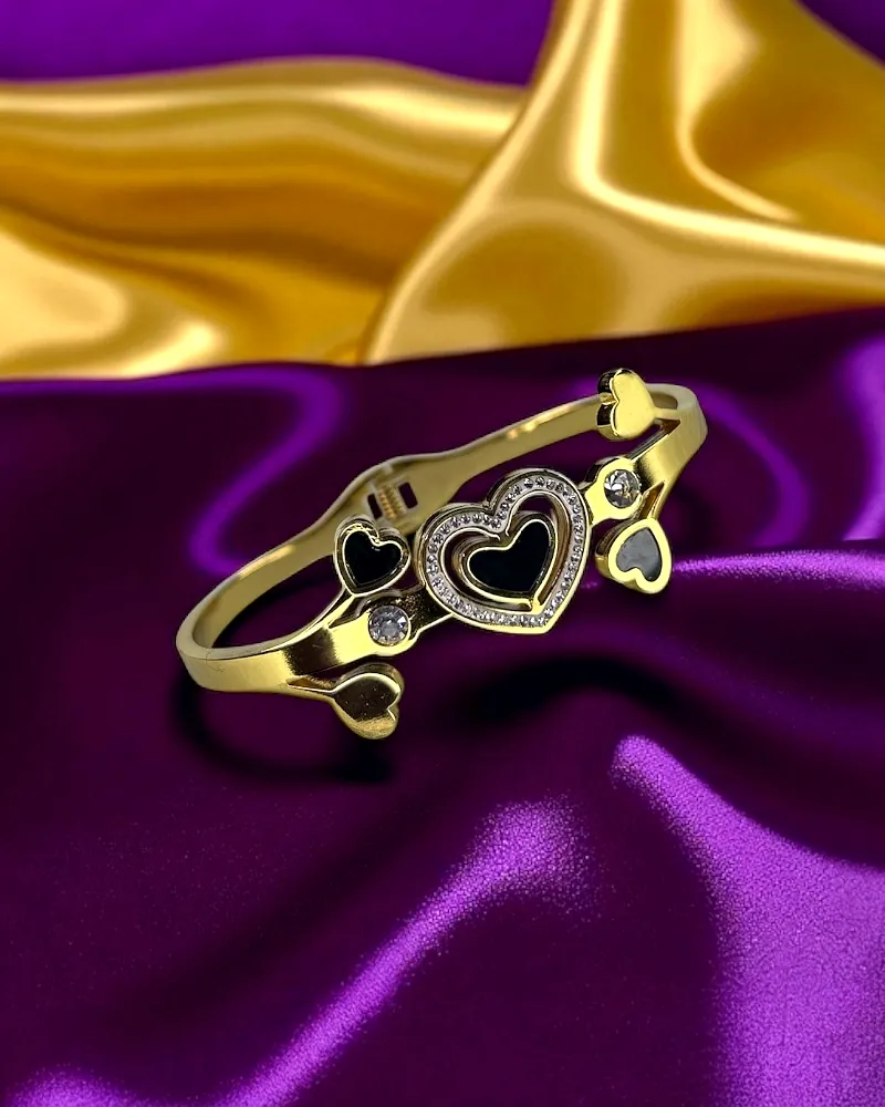 Heart Gold Anti-Tarnish Bracelet for Women | Print Magical Gifts by Print Magical Gifts