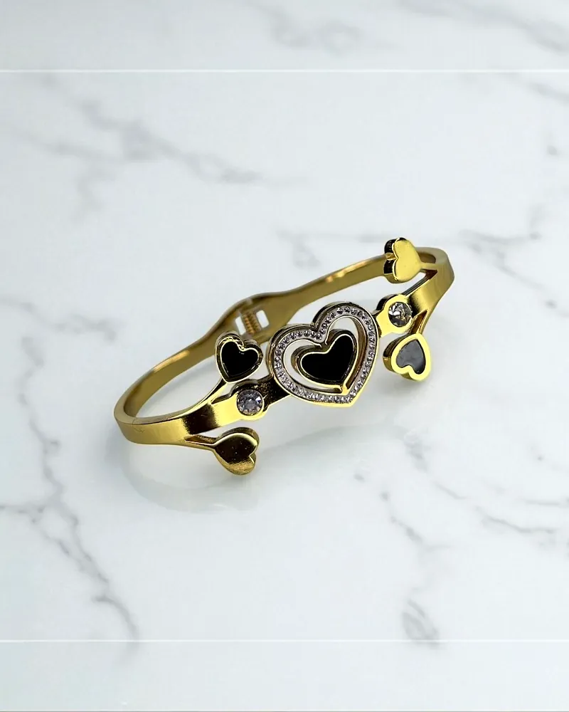 Heart Gold Anti-Tarnish Bracelet for Women | Print Magical Gifts by Print Magical Gifts