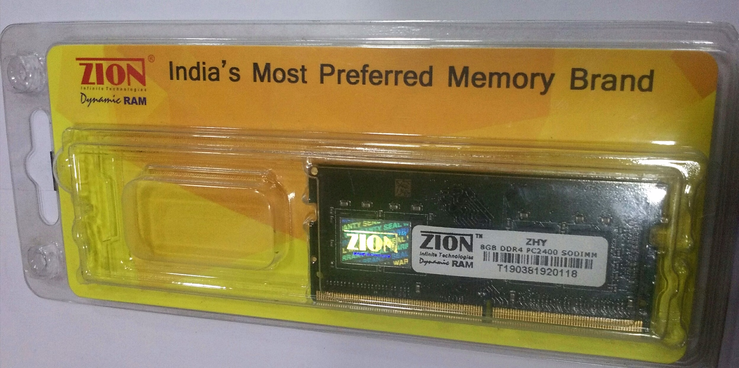ZION RAM DDR4 8GB PC2400 SODIMM image 1
