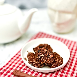 CHOCO BERRY COOKIES