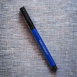 red moments blue roller pen with cap rp-68