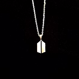 classic pendant cnc20 - personalized metal necklace in gold, rose gold & silver