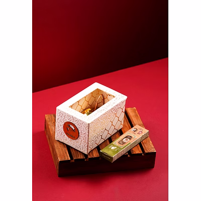 nandi divine rose combo gift box - express love and harmony