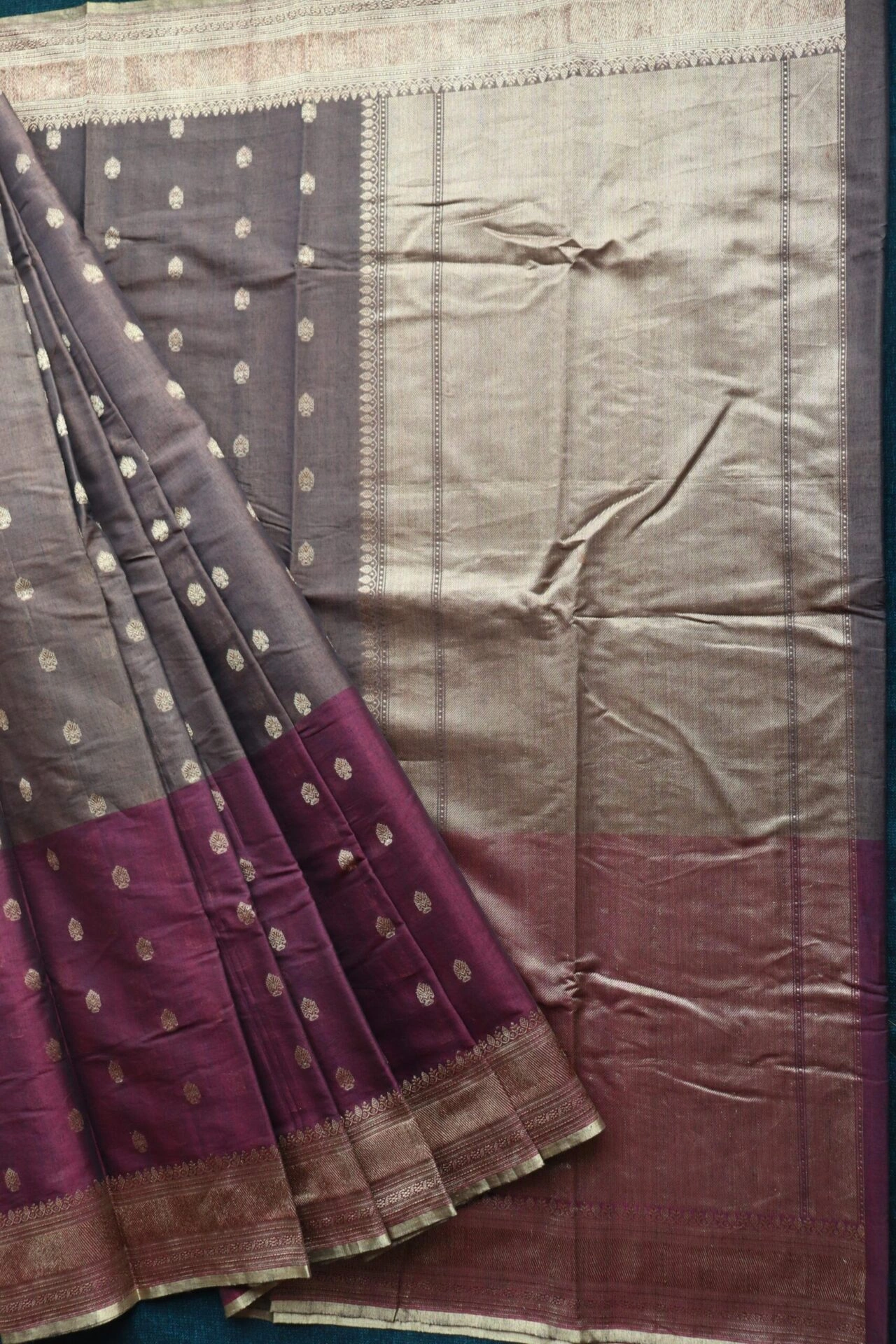 Brown Banarasi Handloom Saree (Cutwork/Phekua)-2