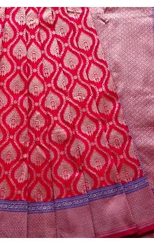 Red Leaf Banarasi Handloom Saree (Kadhua)