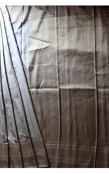 Grey Leaf Ektara Banarasi Handloom Saree (Kadhua)