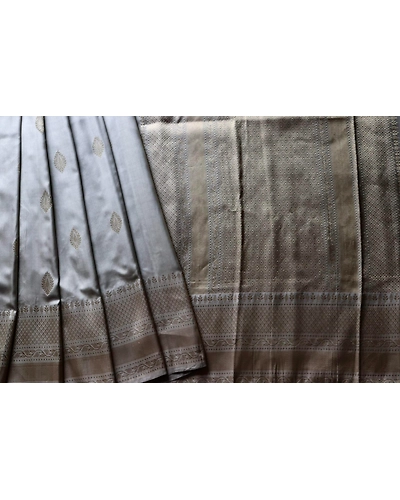 Grey Leaf Ektara Banarasi Handloom Saree (Kadhua)-6