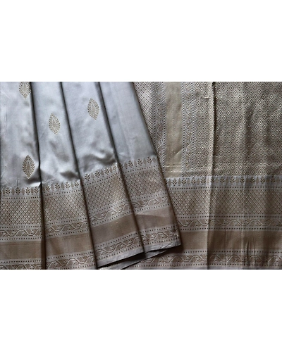 Grey Leaf Ektara Banarasi Handloom Saree (Kadhua)-5