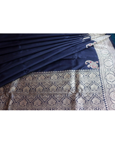 Tifi Border Black Handloom Banarasi Saree with Meena Konia-6