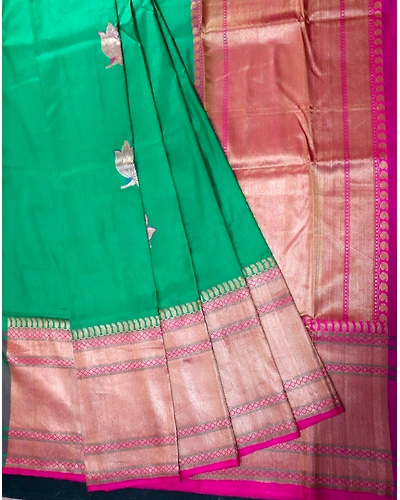 Green Meena Flower with Contrast iskutt Banarasi Saree with Blouse-3