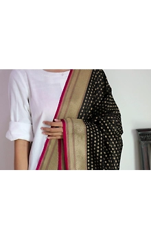 Black Chunri Booti Cutwork Handloom Banarasi Dupatta