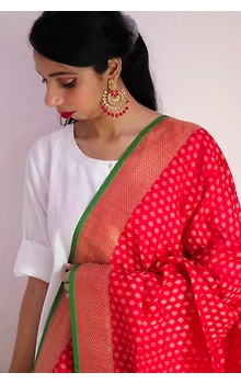 Red Leaf Booti Cutwork Handloom Banarasi Dupatta