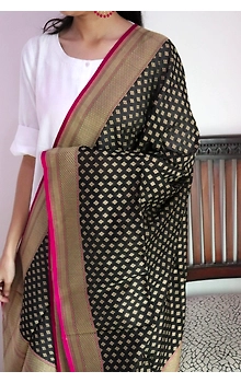Black Diamond Booti Cutwork Handloom Banarasi Dupatta