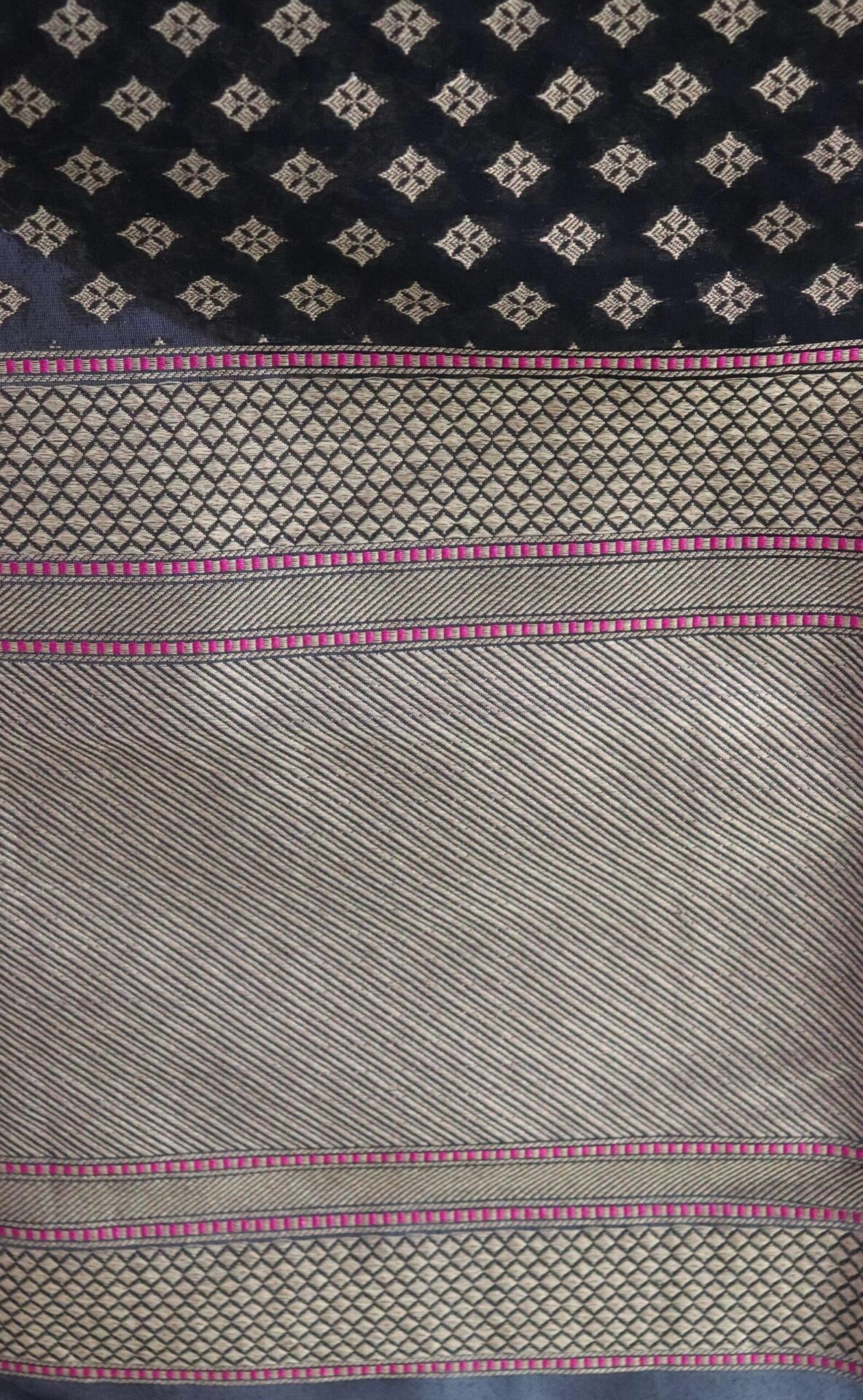 Black Diamond Booti Cutwork Handloom Banarasi Dupatta-6