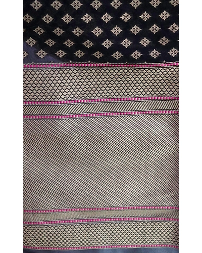 Black Diamond Booti Cutwork Handloom Banarasi Dupatta-6
